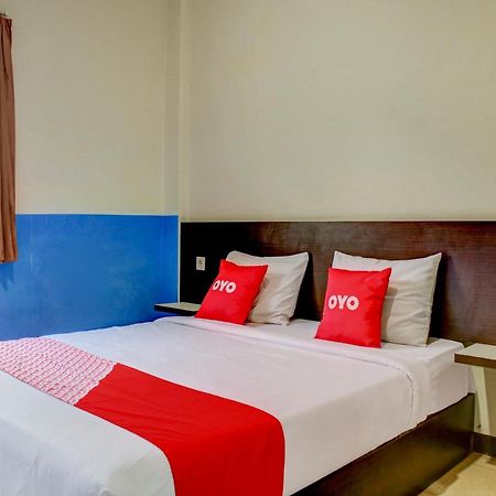 Oyo 90162 Remboelan Guest House Sungai Lutus Ngoại thất bức ảnh
