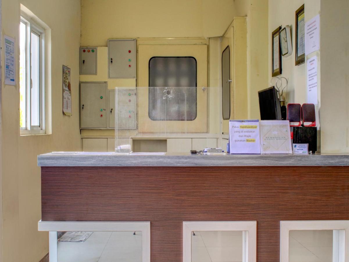 Oyo 90162 Remboelan Guest House Sungai Lutus Ngoại thất bức ảnh