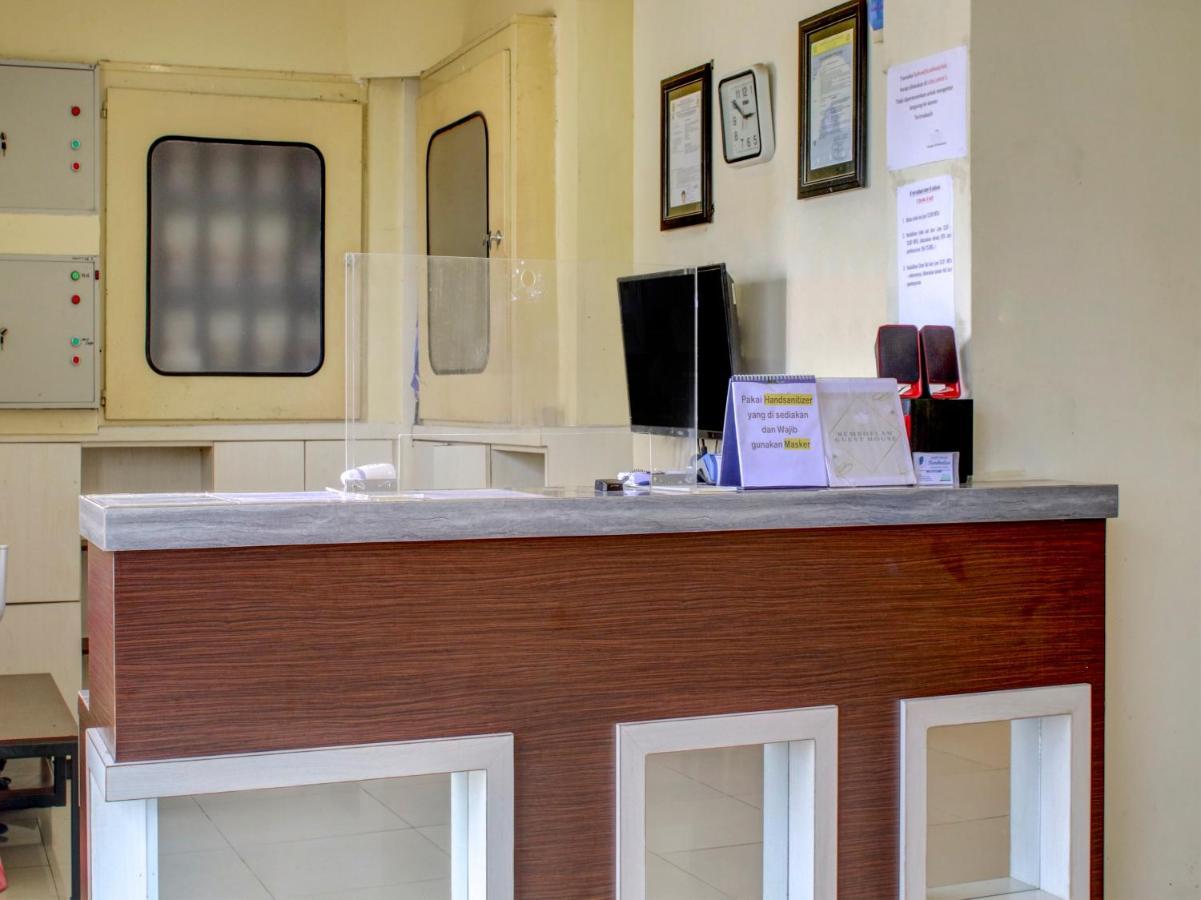 Oyo 90162 Remboelan Guest House Sungai Lutus Ngoại thất bức ảnh